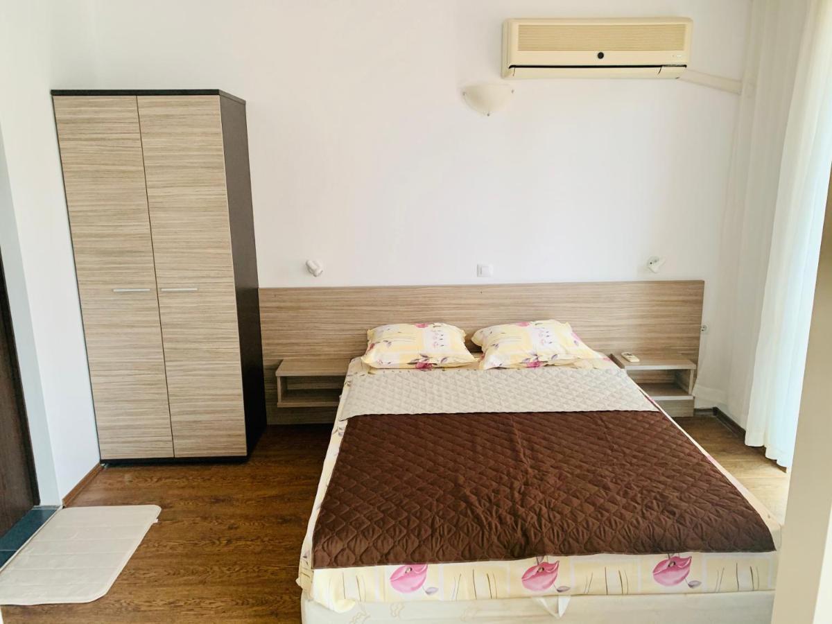 Vili Apartment Burgasz Kültér fotó